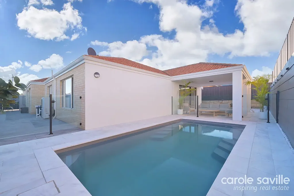 Tapping 4 Slaapkamer Simply Stunning Family Entertainer with Heated Pool in Sought-After Tapping