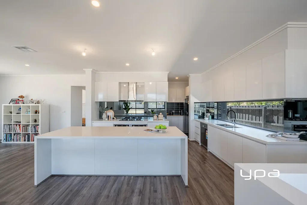 Gisborne 4房  Inspection by appointment only