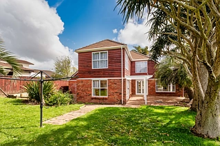 3 Charles Prevost Drive, The Gardens, Manukau City