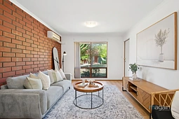 4/2 Douglas Avenue, Reynella