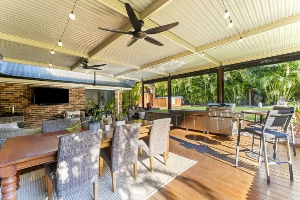 Gwandalan 4कमरा Family oasis ideal for entertaining situated on the doorstep on Lake Macquarie