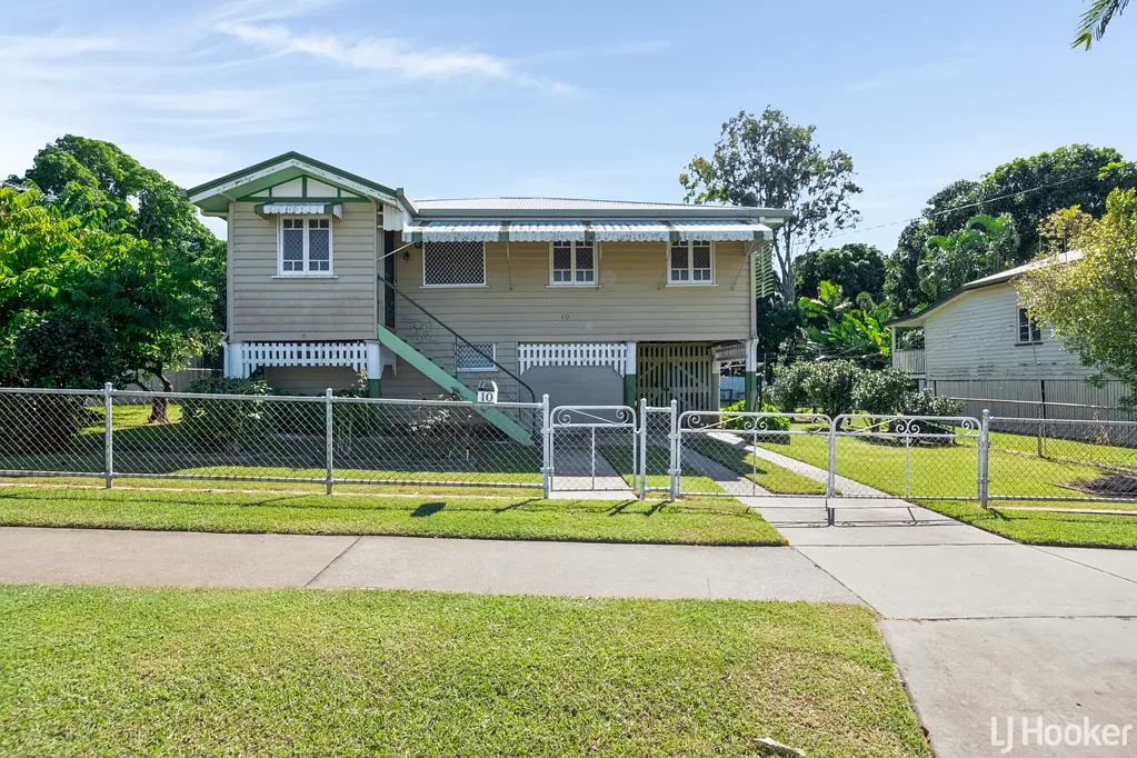 10 Spencer Street, The Range, QLD 4700