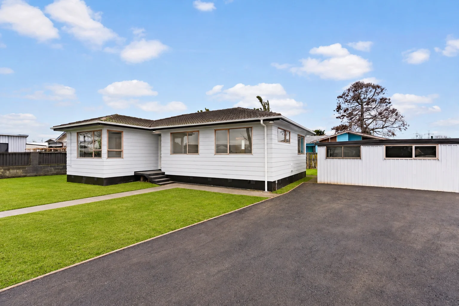Otara 3Zimmer #GAMEDAY Dream Home & 3 Utility Rooms
