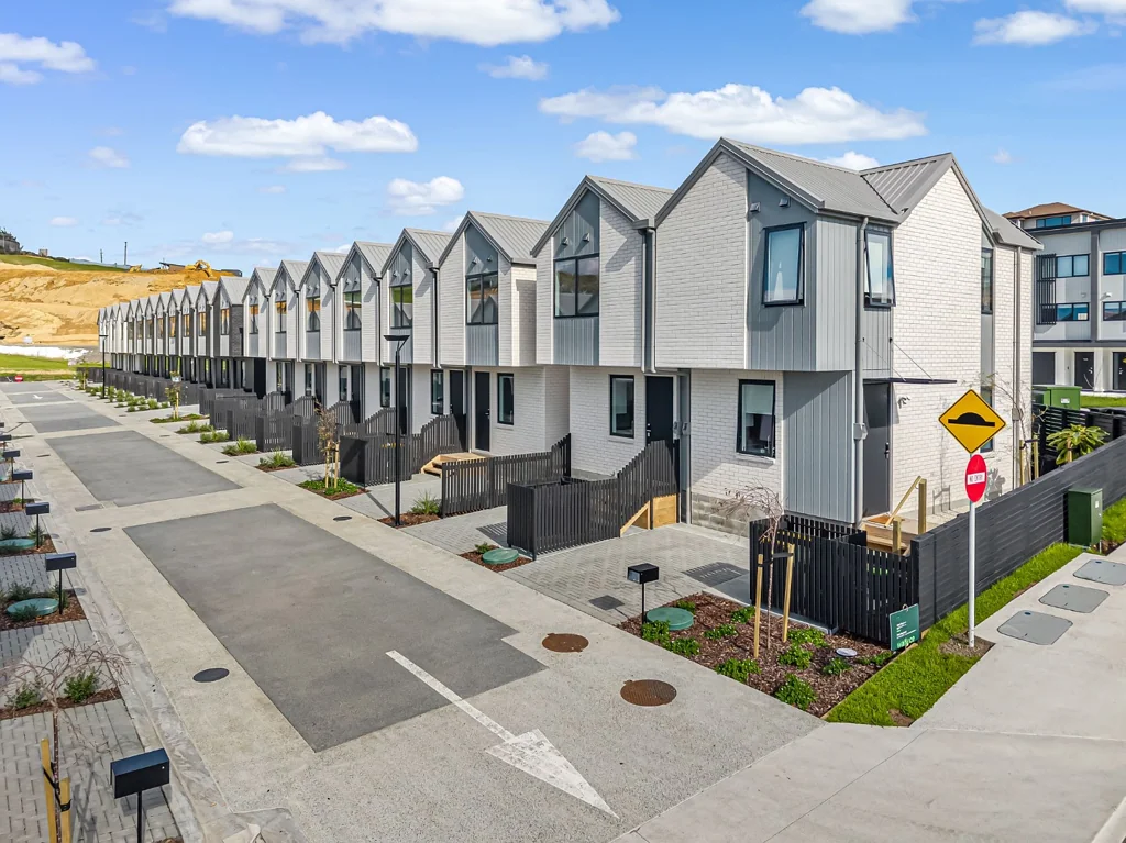 **Modern Townhouse in beautiful Orewa**