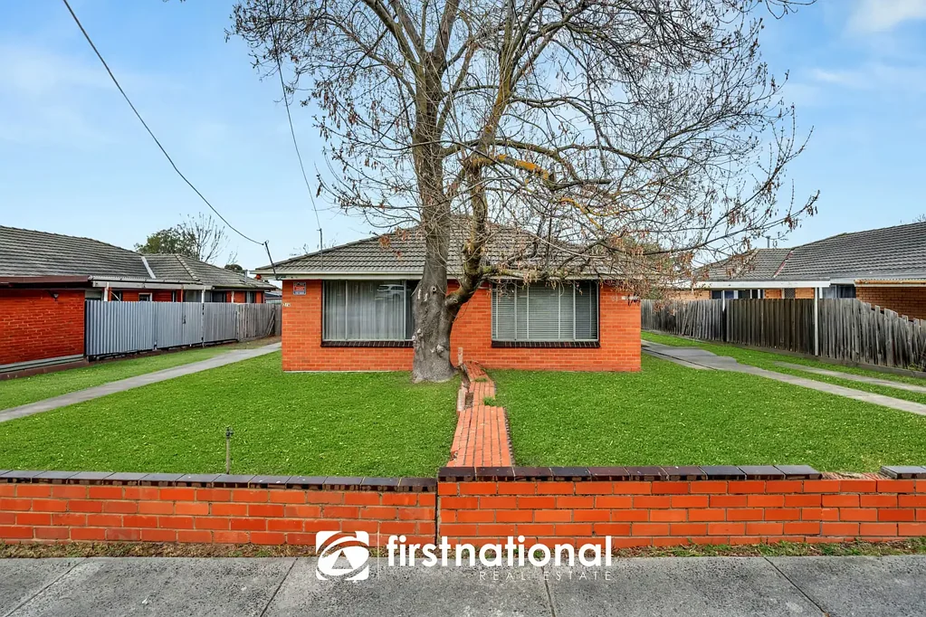 Dandenong North 4कमरा INVEST IN YOUR FUTURE – 2 HOMES