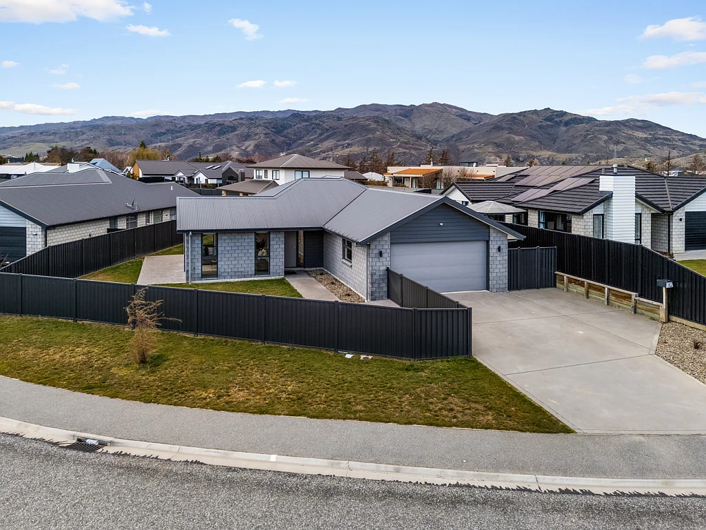 Cromwell 5房  Lifestyle, Location, and Space All in One!
