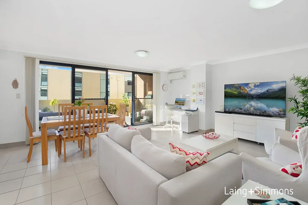 Bankstown 2房 时尚宽敞公寓，位于优越生活区 Stylish & Spacious Apartment in a Prime Lifestyle Location