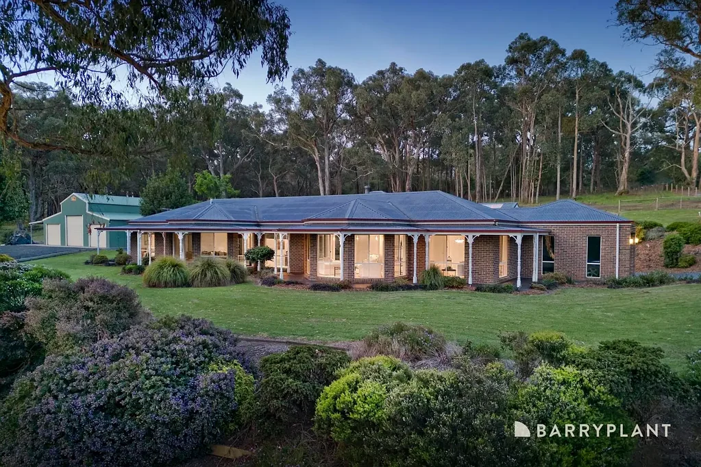 Macclesfield 5ਬੈੱਡਰੂਮ YOUR LUXURY OASIS: 27.5 ACRES OF PERFECTION!