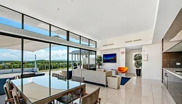 203/11 Compass Drive, Biggera Waters