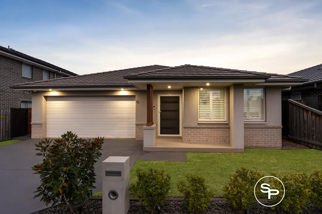 45 Courtney Loop, Oran Park, NSW 2570