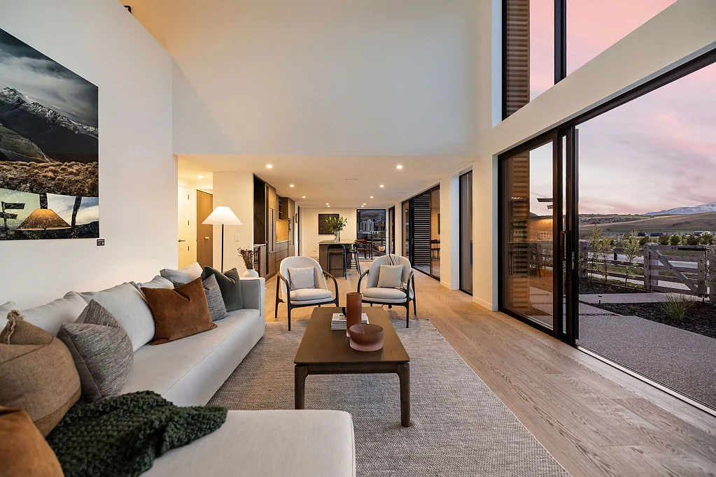 Jacks Point 5房  Exceptional Home with Income Potential