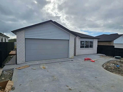 Milldale 4房  Spacious Brick House – Granny Potential