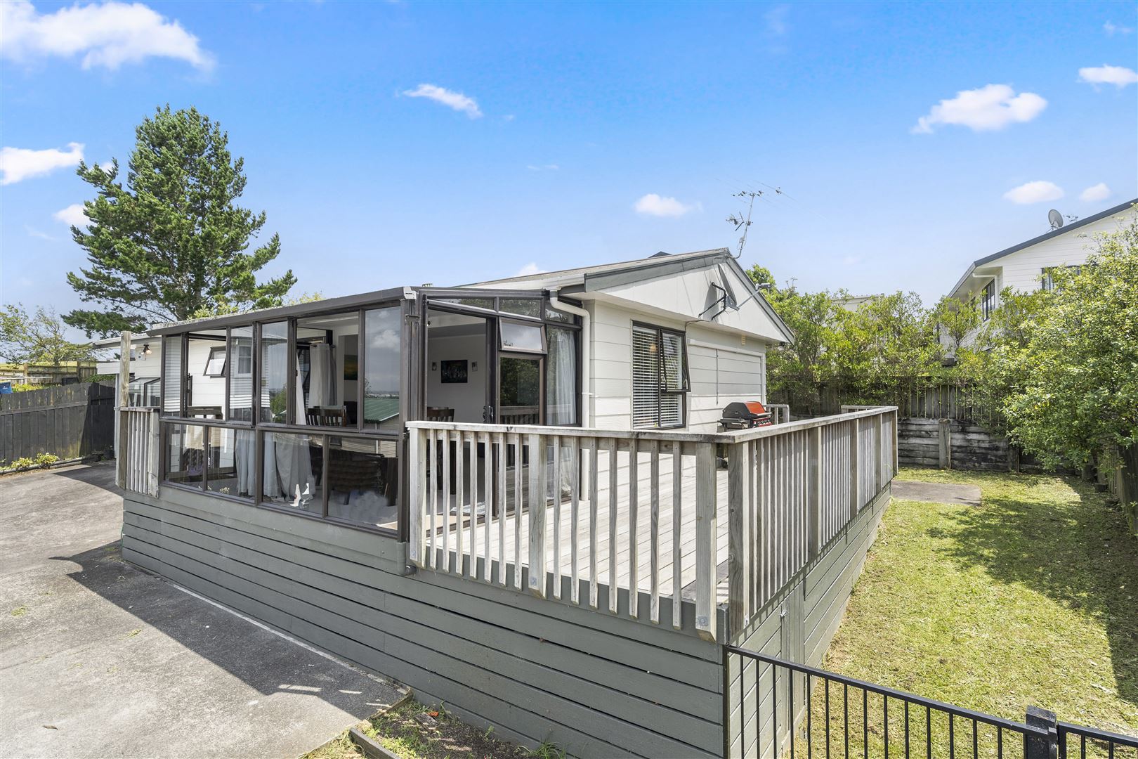 28 Elizabeth Drive, West Harbour, Auckland - Waitakere, 3 ਕਮਰੇ, 1 ਬਾਥਰੂਮ