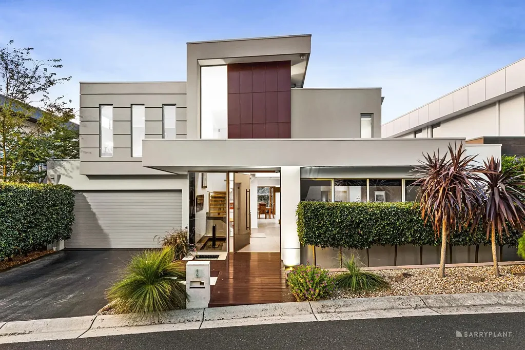 2 Ruffey Lake Court, Doncaster, VIC 3108