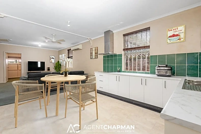 73 Piper Street, Bathurst, NSW 2795, 4 phòng ngủ, 1 phòng tắm, House