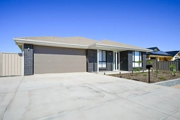 5 Bradshaw Street, Whyalla Jenkins