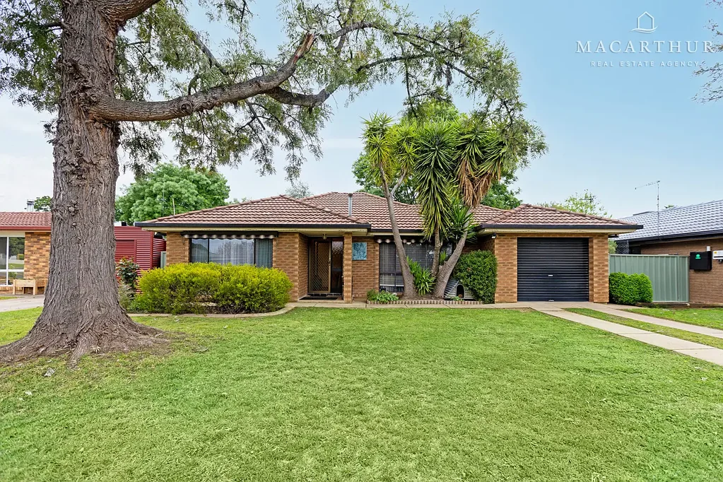 19 Eldershaw Drive, Forest Hill, NSW 2651