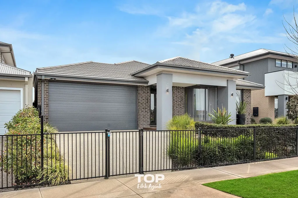 Ex-Display Home in Orana Estate