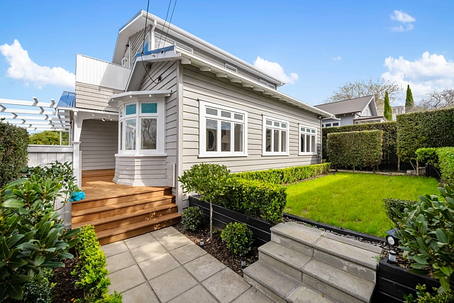 131 Bassett Road, Remuera, Auckland City