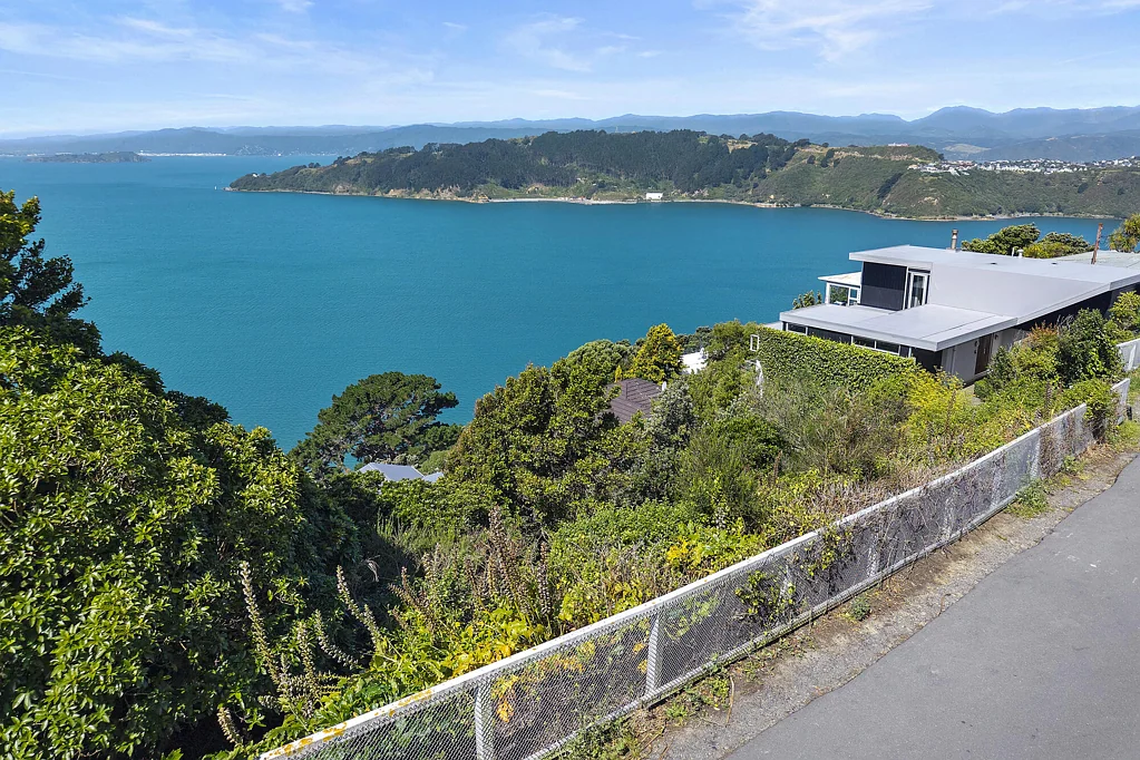Roseneath Elevate Your Life on Roseneath Terrace!