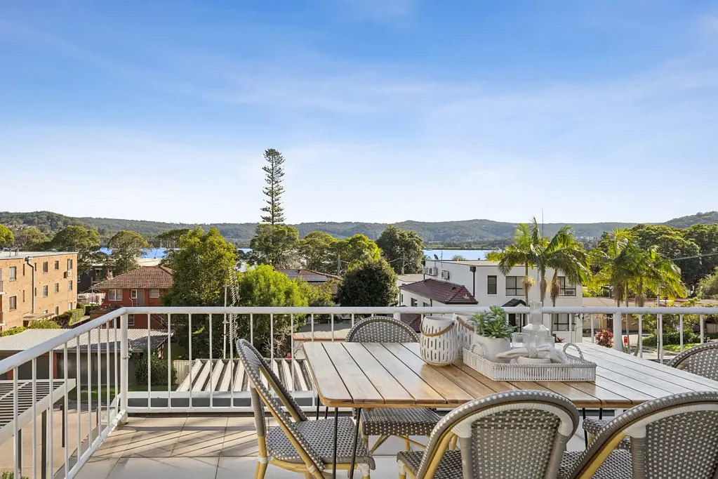 Point Frederick 2침실 Top floor lifestyle opportunity