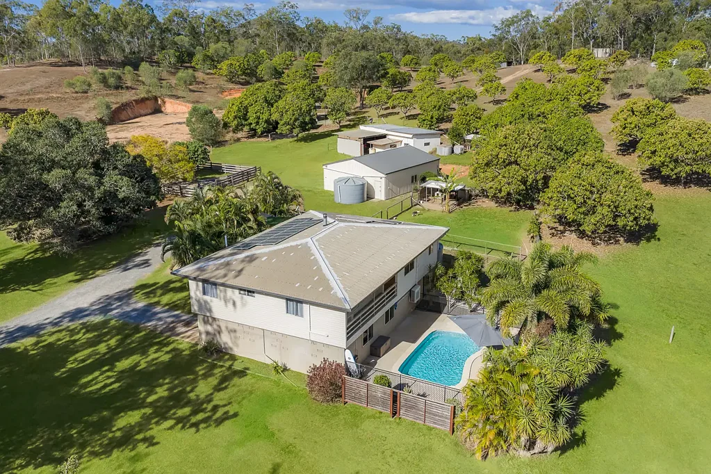 Calliope 4房  Where Lifestyle Meets Opportunity - A Rare 25-Acre Country Escape
