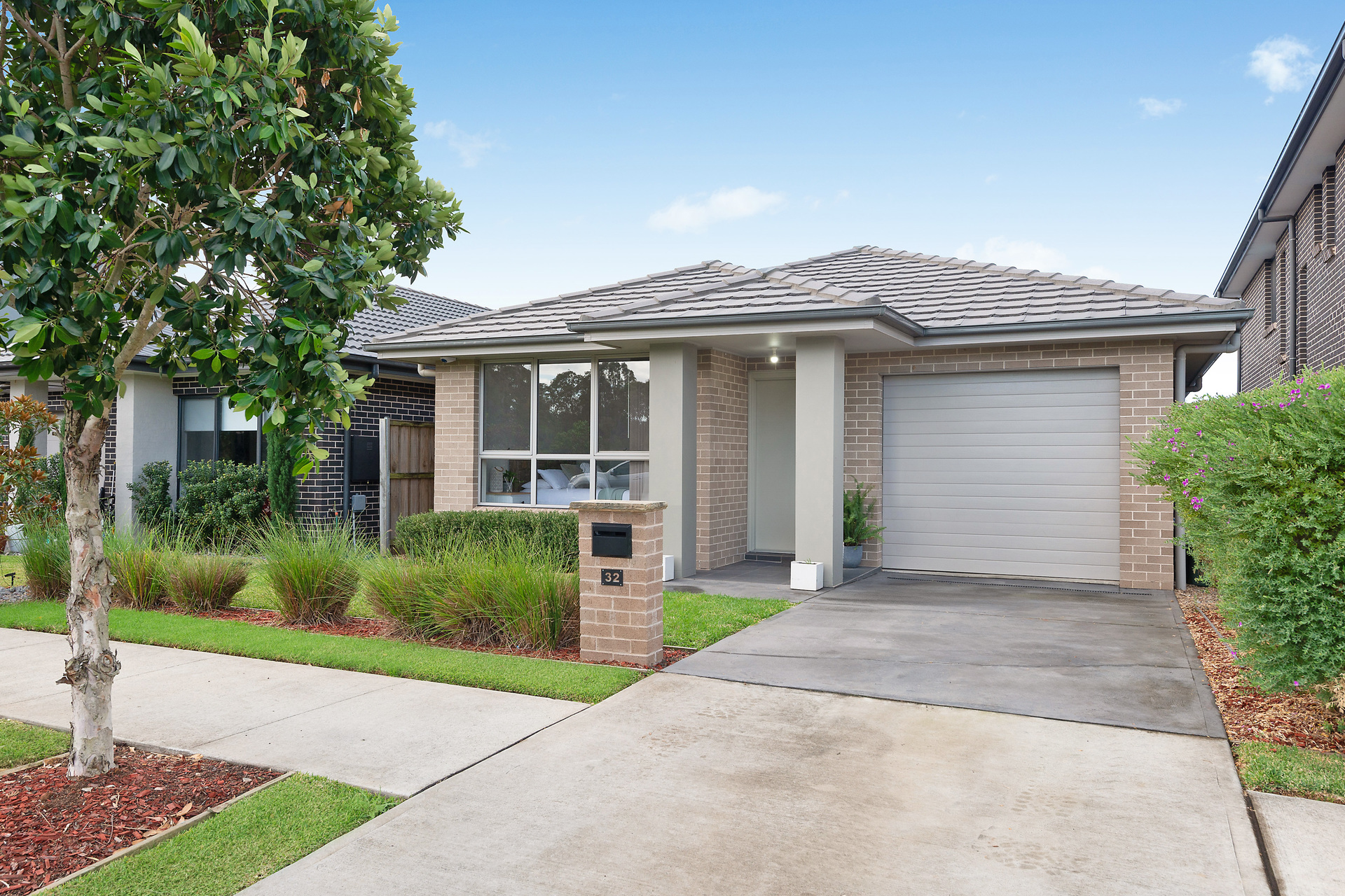 32 PECKHAM GR, ORAN PARK NSW 2570, 0房, 0浴, House