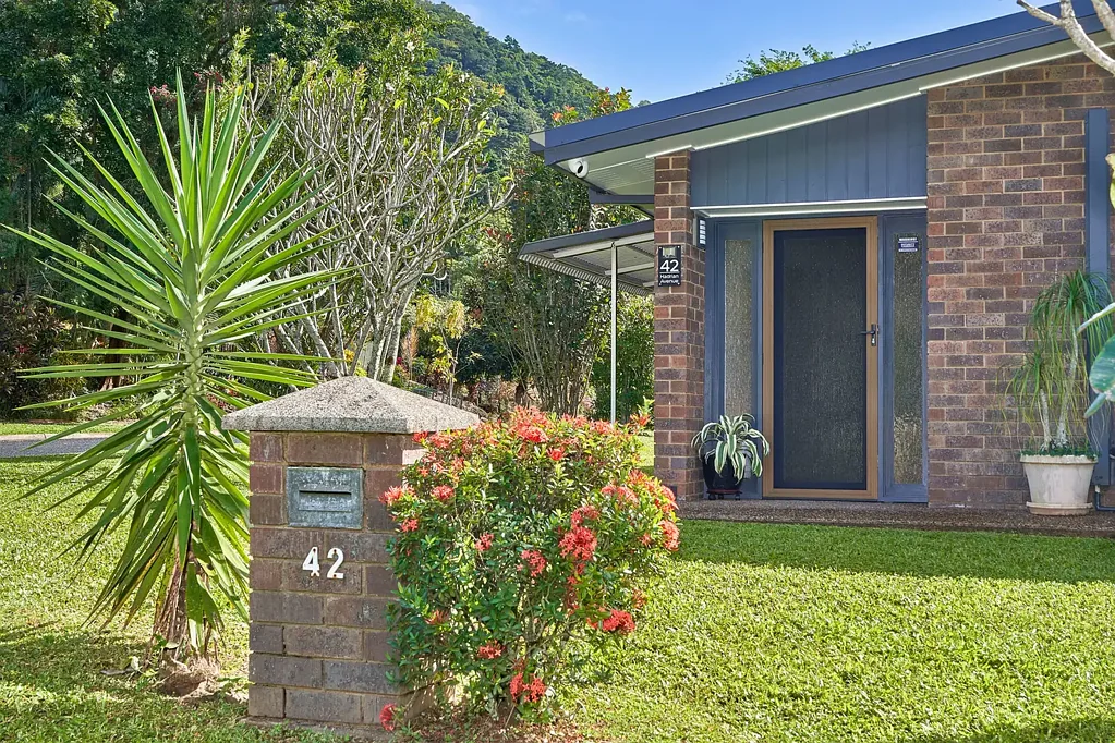 Mooroobool 3Moenga When Location and Quality Matters....