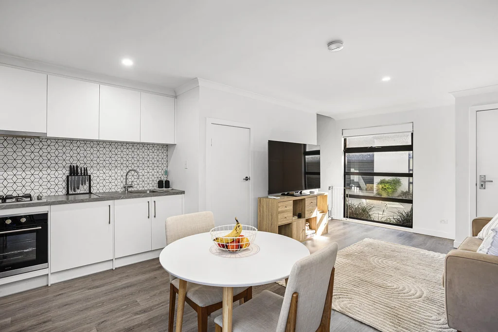Hendon 2房  Modern Two-Storey Living with Lifestyle Appeal