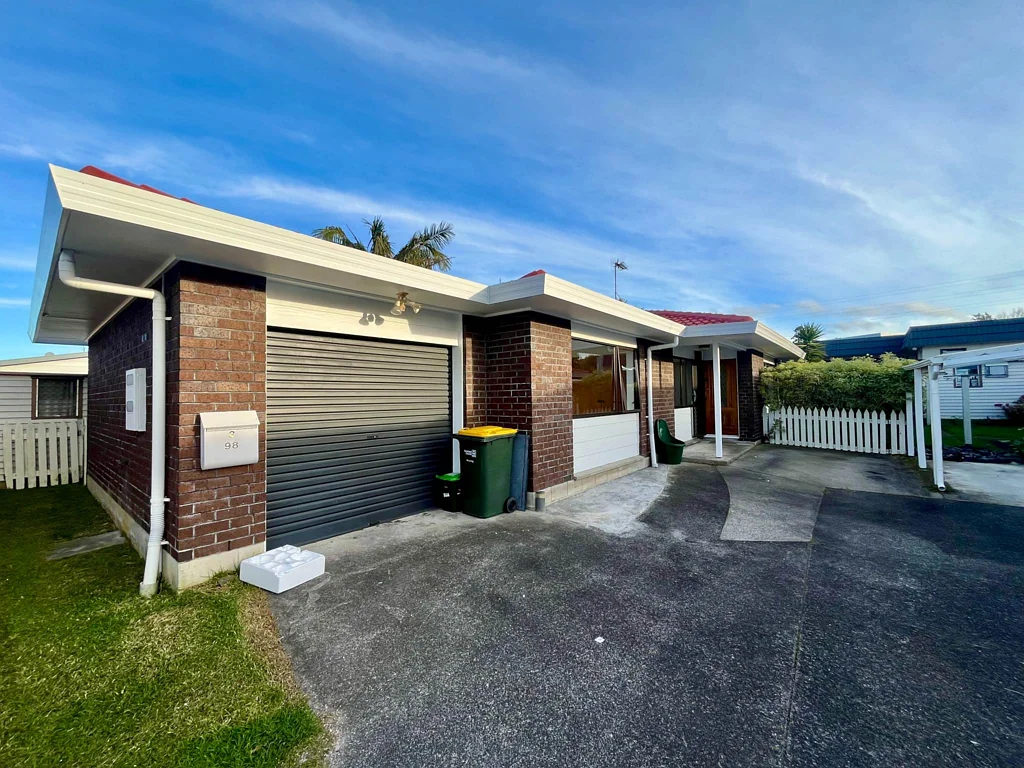 Te Atatu Treat!