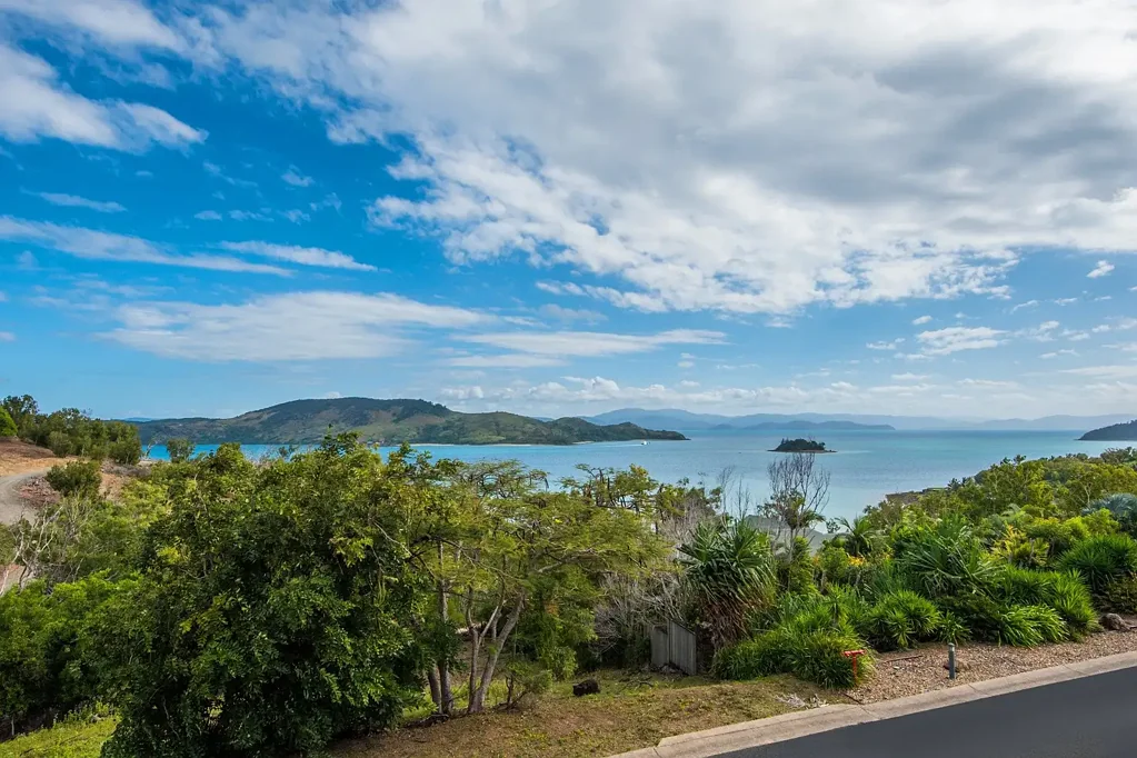 Whitsundays 1891m2 of land - Hamilton Island