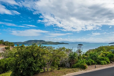 Whitsundays Hamilton Islands Ultimate Blank Canvas  1,891m² with in the Islands Prestigious Northern Precinct