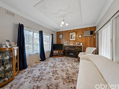 16 COMPTON PDE, SUNSHINE NORTH VIC 3020, 3房, 1浴, House