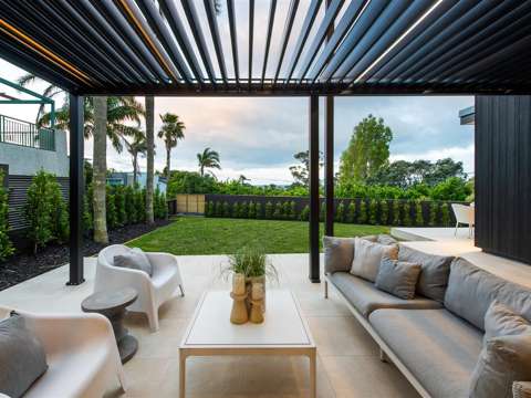 Castor Bay 4部屋 Stunning Renovated Home With Elevated Views
