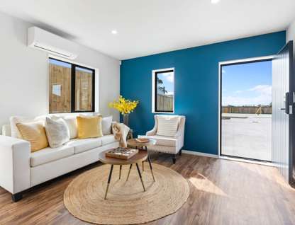 Lot 1/17 Martin Place, Kelston, Waitakere City, Auckland, 4房, 3浴, 独立屋