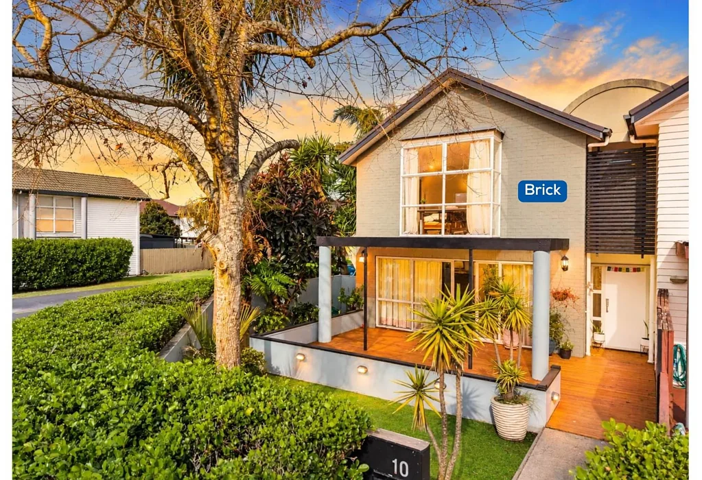 Takanini 4房  MUST SELL– 202m² Corner Home with Double Garage