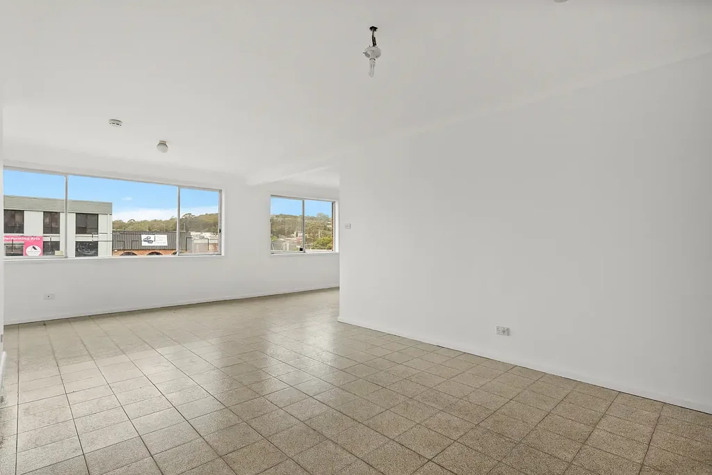 Comfortable Two-Bedroom Living in the Heart of Oak Flats
