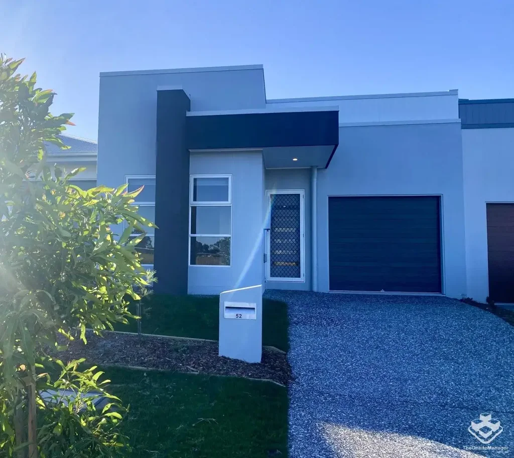 Brand New Modern 3 Bedder Family Home
