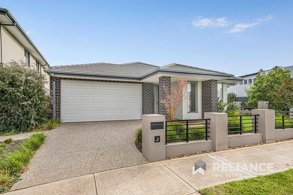 Stunning Ex Display Home in Prime Location!