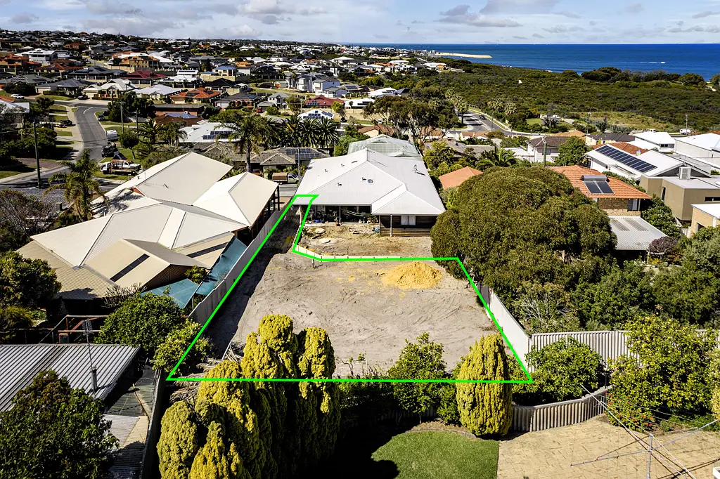 21B DENNIS STREET, Quinns Rocks, WA 6030