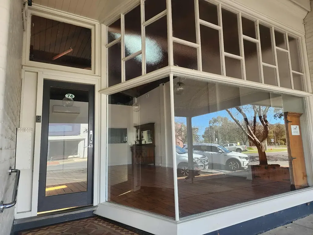 74 Mackay Street, Rochester, VIC 3561