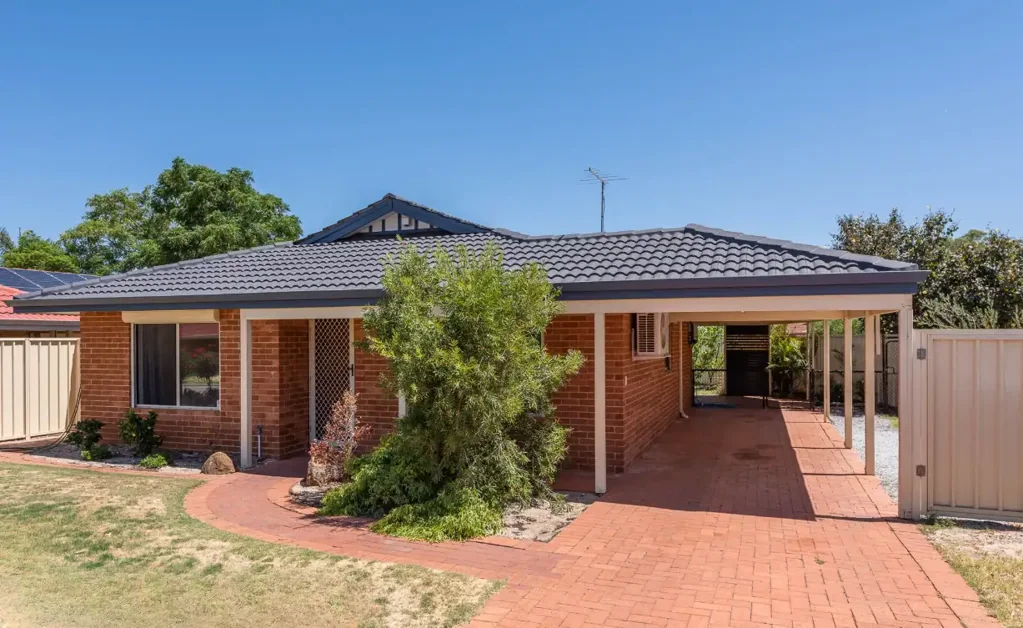 Charming 3-Bedroom Home for Lease - Ideal for Families