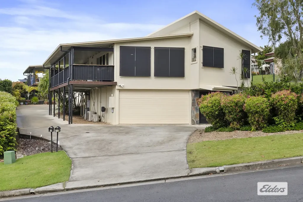 Murwillumbah 3 Bedroom Elevated Duplex Living with Valley Views