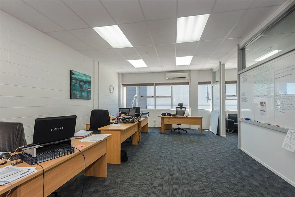 Hamilton Central Modern Bespoke Office Space