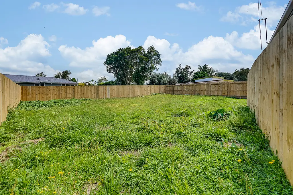 Enderley  Starter Section – Builders’ Profit Playground!