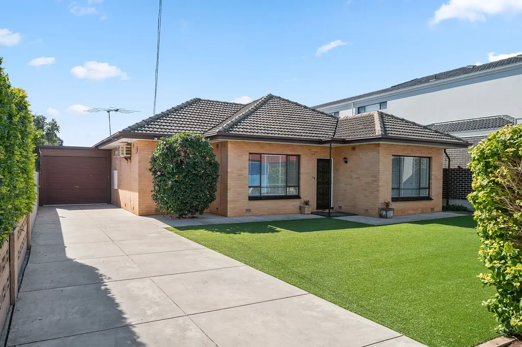 Glynde 4房  Solid Foundations, Sweeping Parcel & Serious Future Scope.