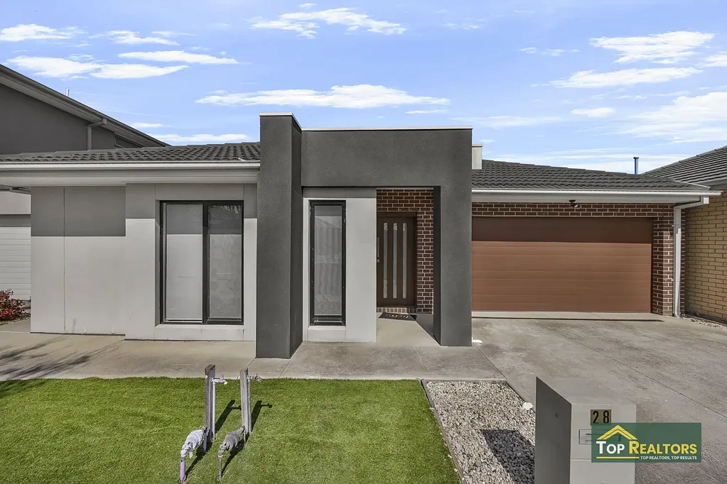 🏡✨ MODERN FAMILY LIVING IN A PRIME WYNDHAM VALE LOCATION! 
📍 28 Gala Avenue, Wyndham Vale VIC 3024