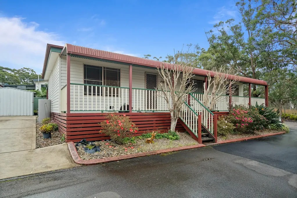 Lake Munmorah 3部屋 Park Tree Village over 50's