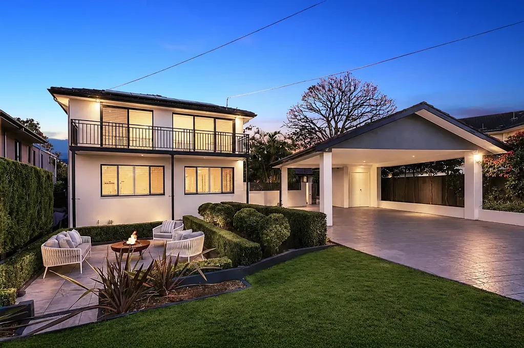 Killarney Heights 6房 宏伟尺度，壮观户外生活，尊贵客房 Sprawling Proportions, Spectacular Outdoor Living, Prized Guest Accommodation