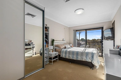 3A Basil Road, Bexley, NSW 2207, 4房, 2浴, Apartment
